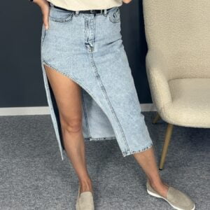 Džinsinis sijonas su skeltu