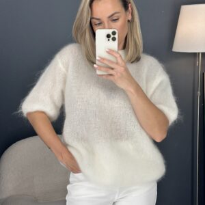 Baltas baby mohera megztinis