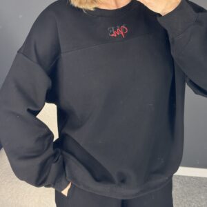 Juodas laisvalaikio kostiumas